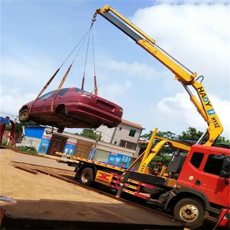 抱由镇吊车救援小汽车怎么吊