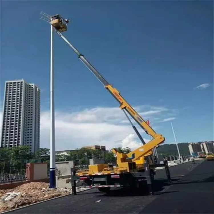 抱由镇维修路灯的曲臂升降车出租