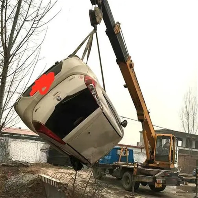 抱由镇随时待命，吊车24小时道路救援服务全解析